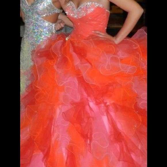 Prom dress - Picture 6 of 8